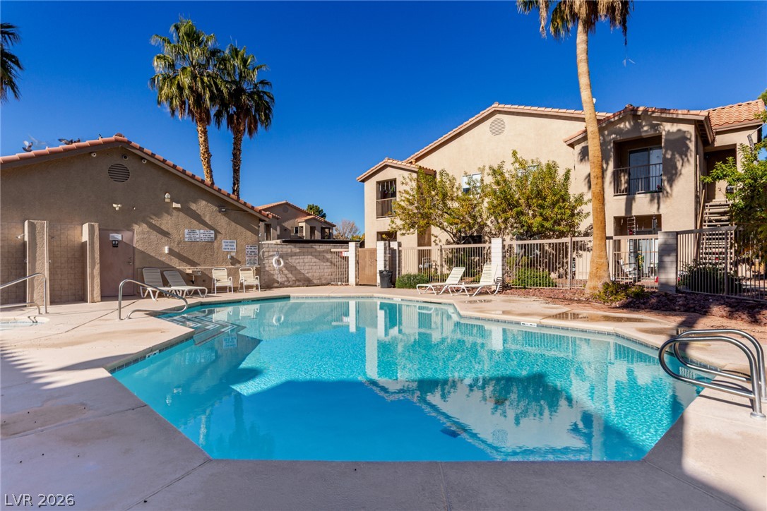 Photo 32 of 43, 2110 Los Feliz Street #2015
