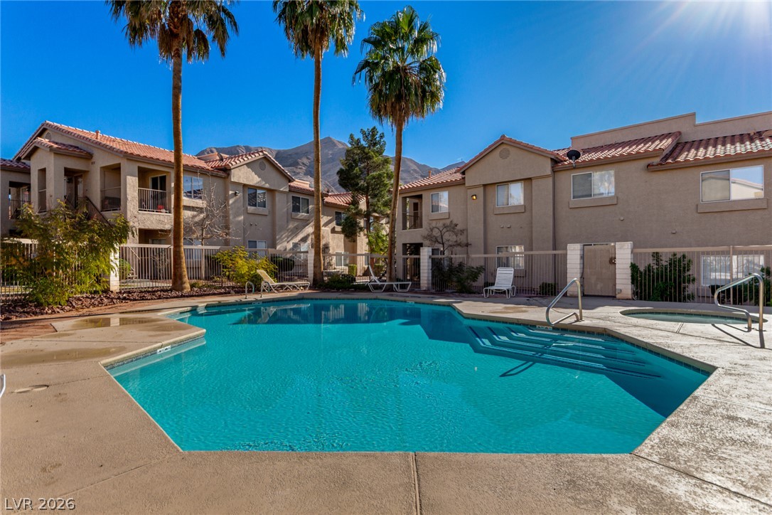 Photo 34 of 43, 2110 Los Feliz Street #2015