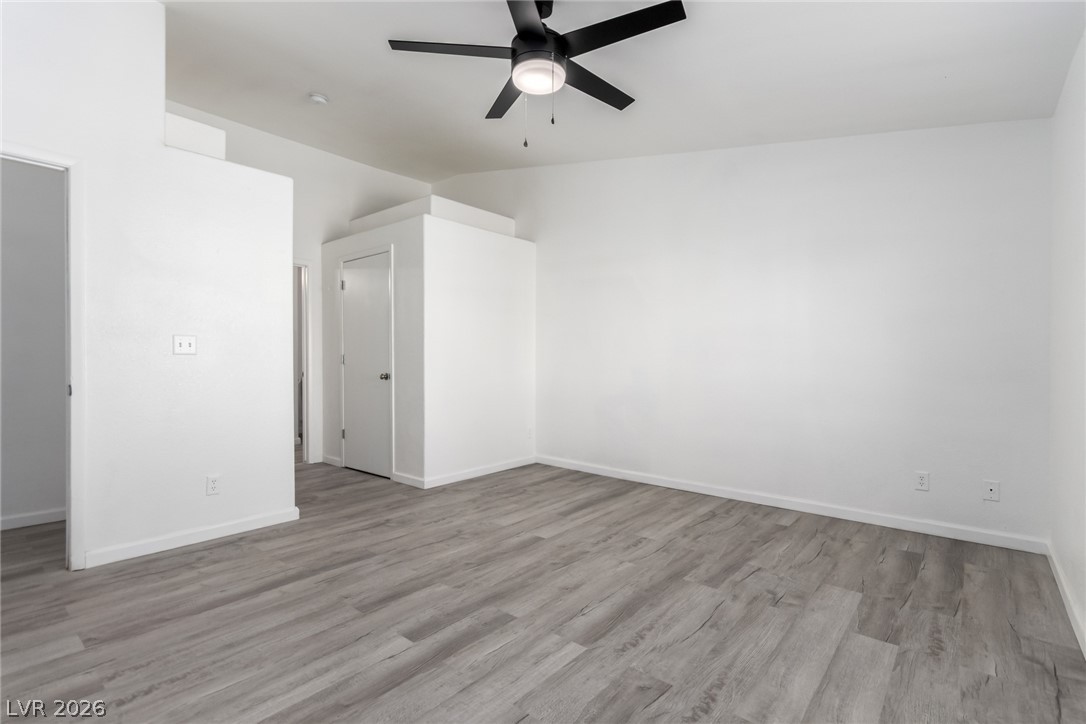 Photo 23 of 43, 2110 Los Feliz Street #2015