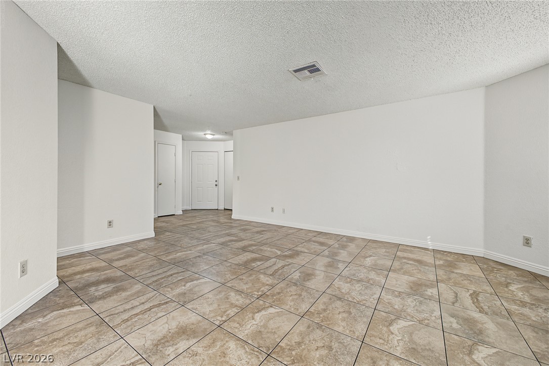 Photo 21 of 33, 6863 Tamarus Street #101