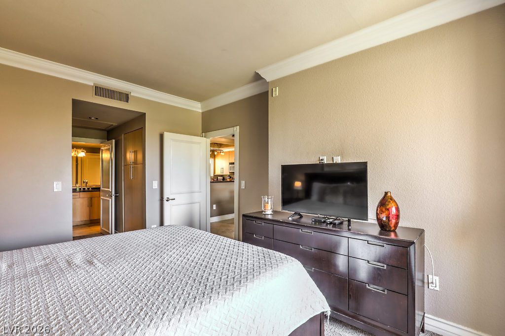 Photo 21 of 23, 260 E Flamingo Road #435