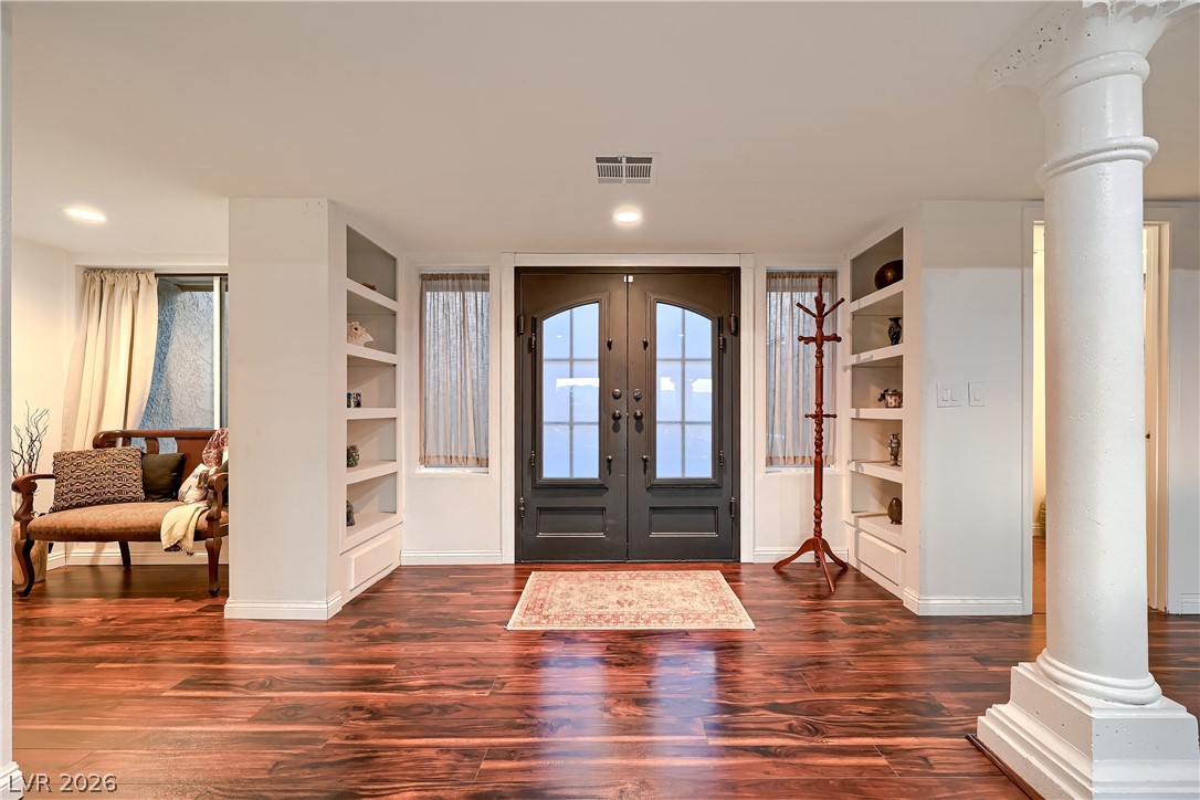 Photo 10 of 47, 1027 Sidehill Way