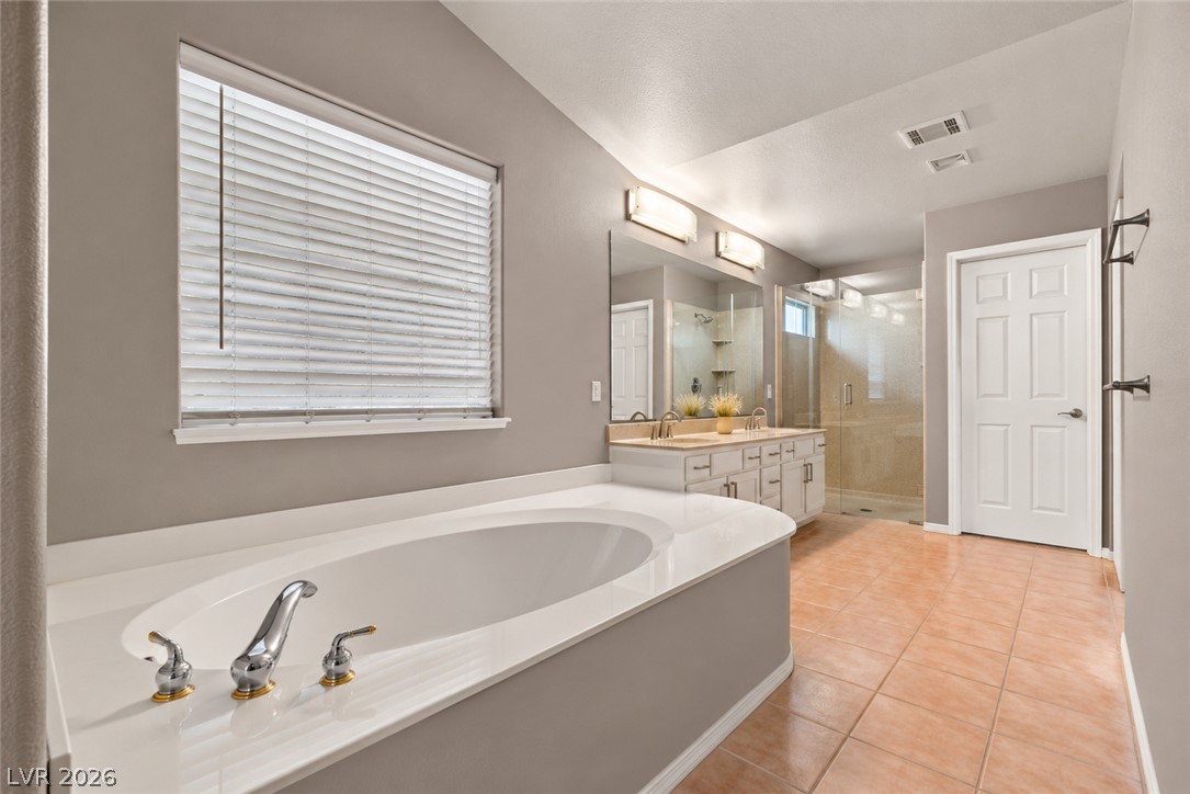 Photo 14 of 43, 8305 Green Clover Avenue