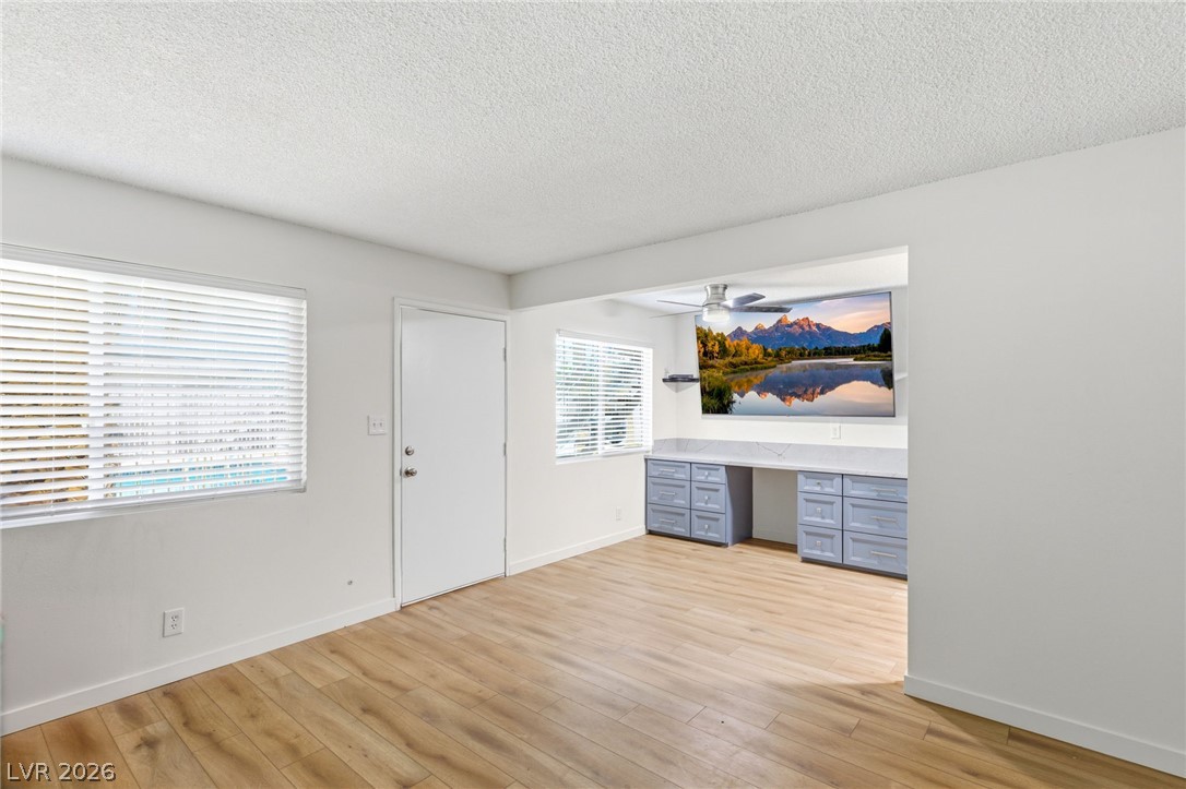 Photo 4 of 208 Orland Street #10