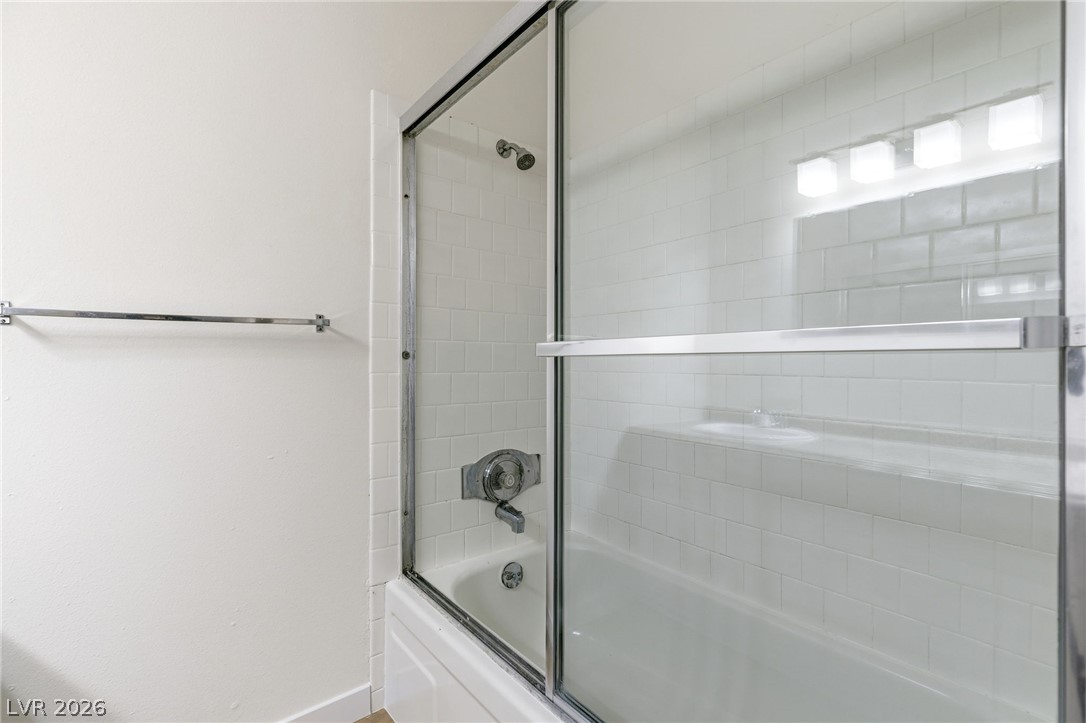 Photo 21 of 29, 208 Orland Street #10