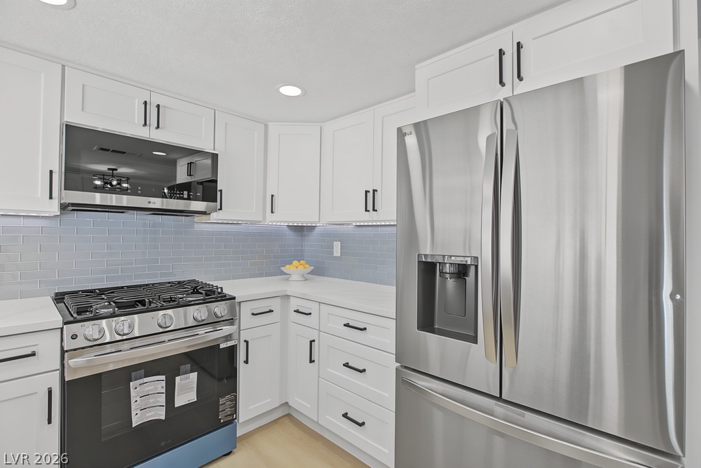 Photo 7 of 41, 2371 Pickwick Drive