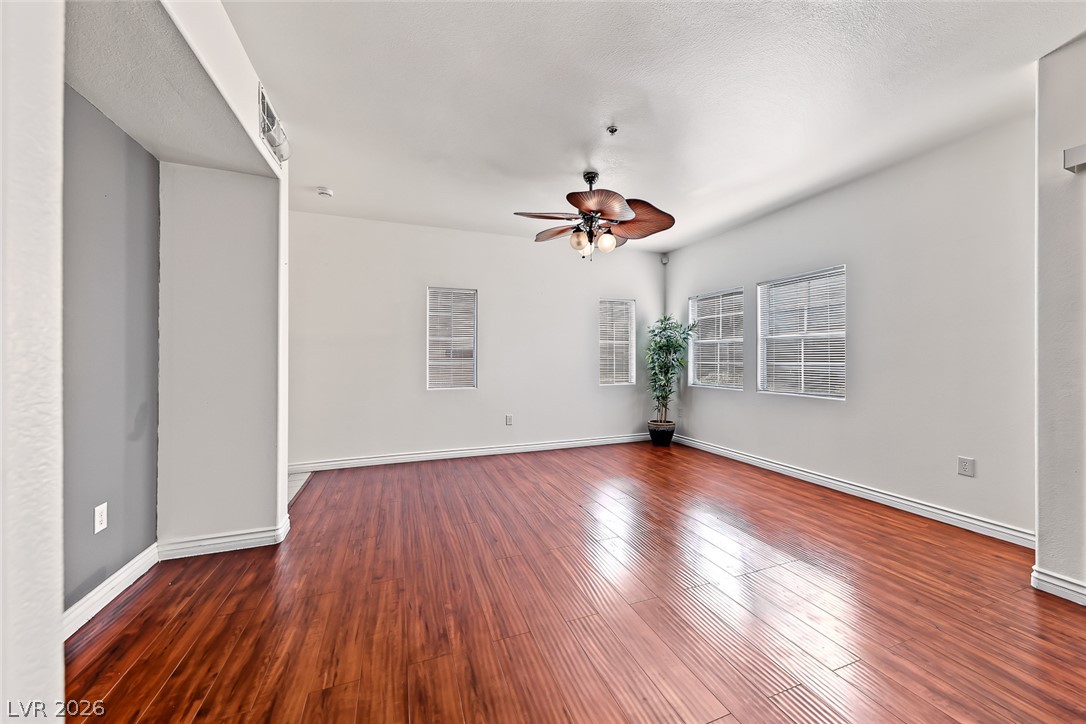 Photo 9 of 40, 7660 W Eldorado Lane #140
