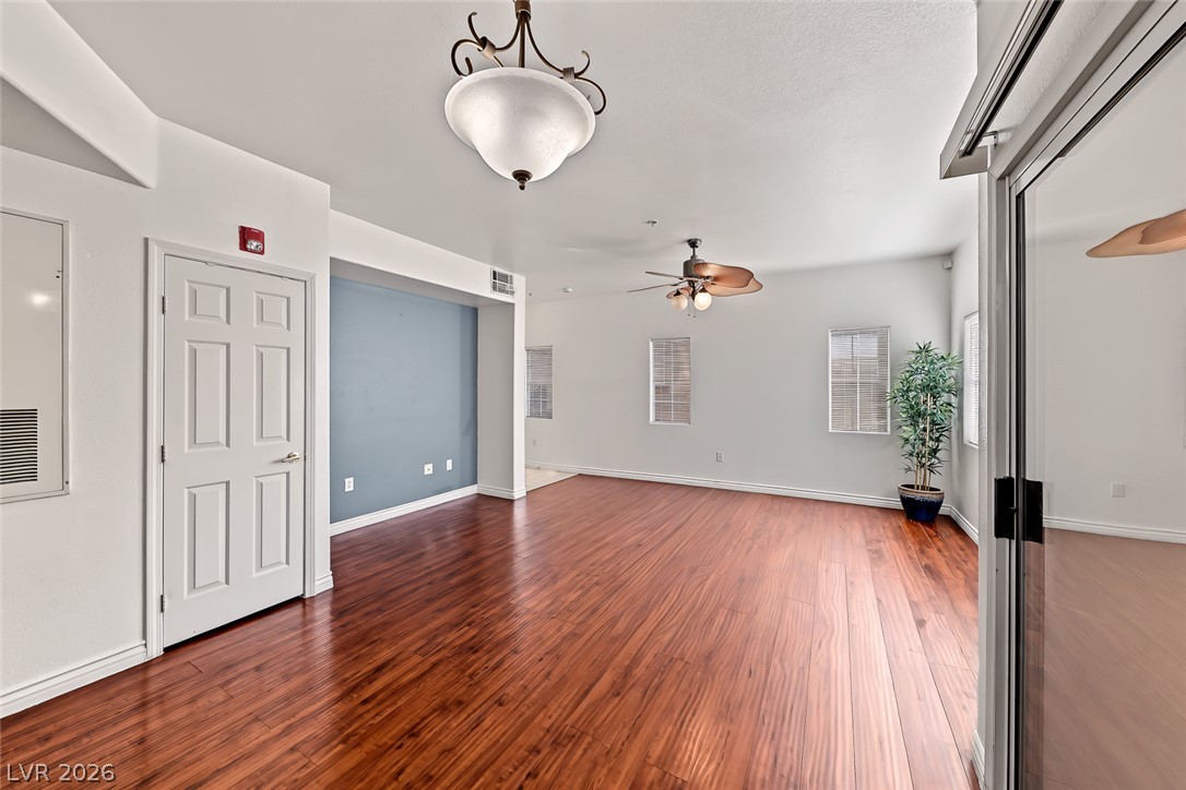 Photo 13 of 40, 7660 W Eldorado Lane #140