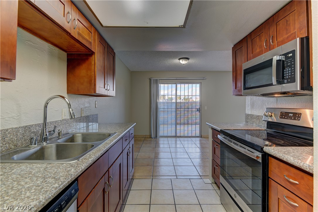 Photo 9 of 20, 3144 Cameron Street