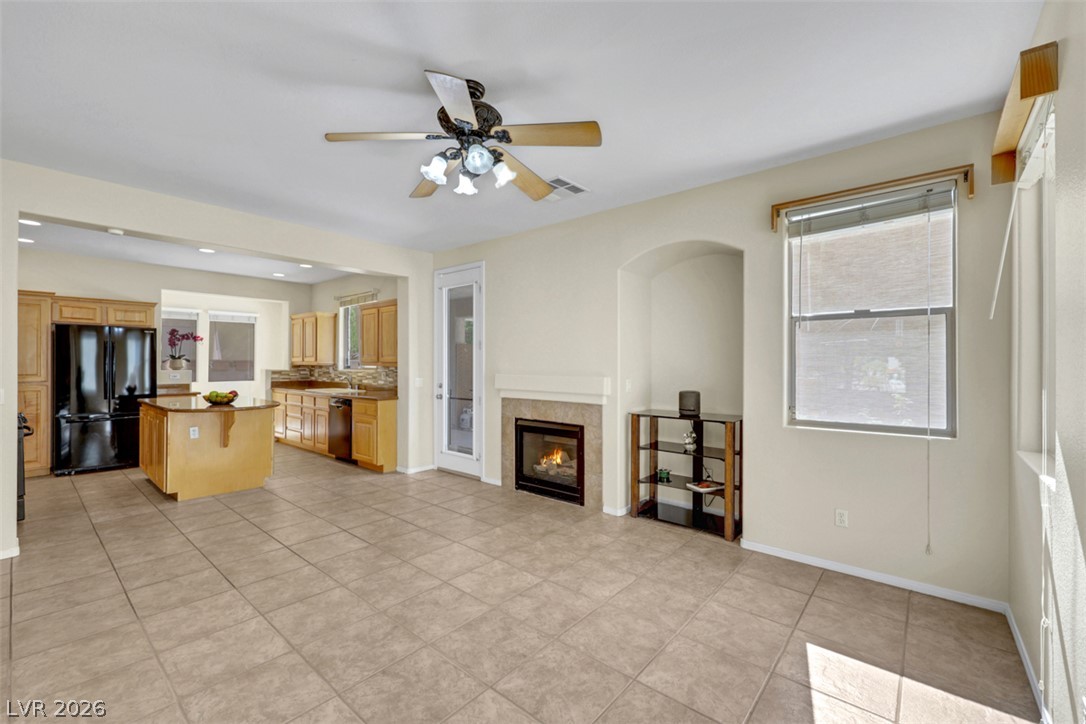 Photo 8 of 36, 2417 Allegretto Avenue