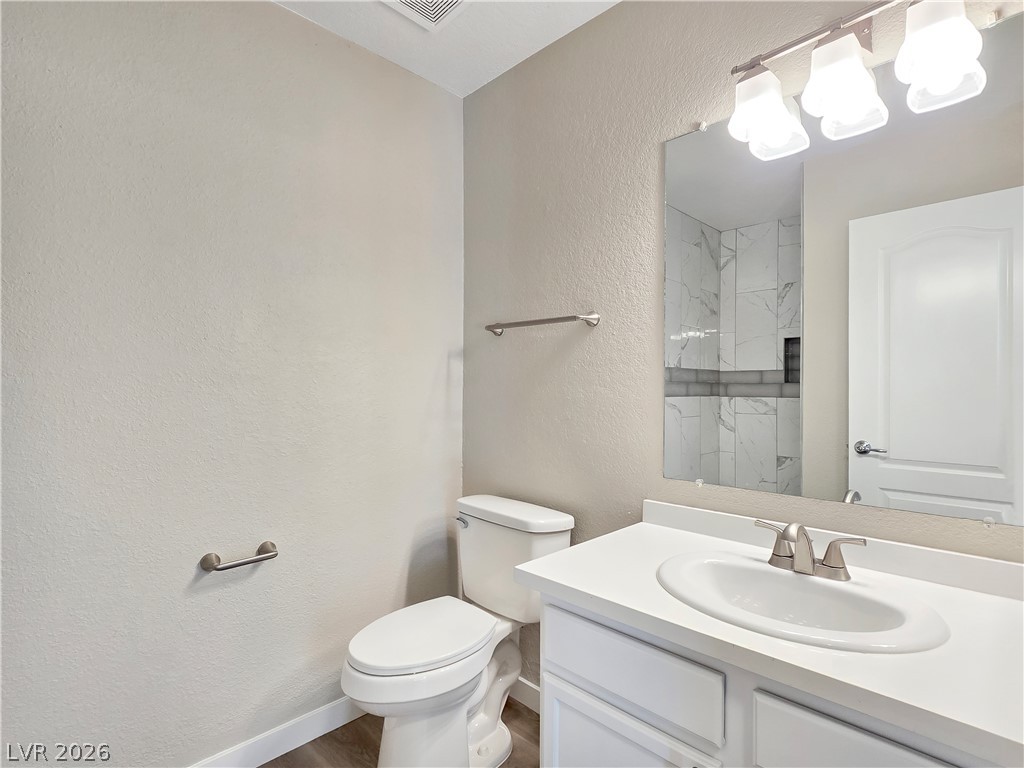 Photo 18 of 22, 1812 N Decatur Boulevard #202