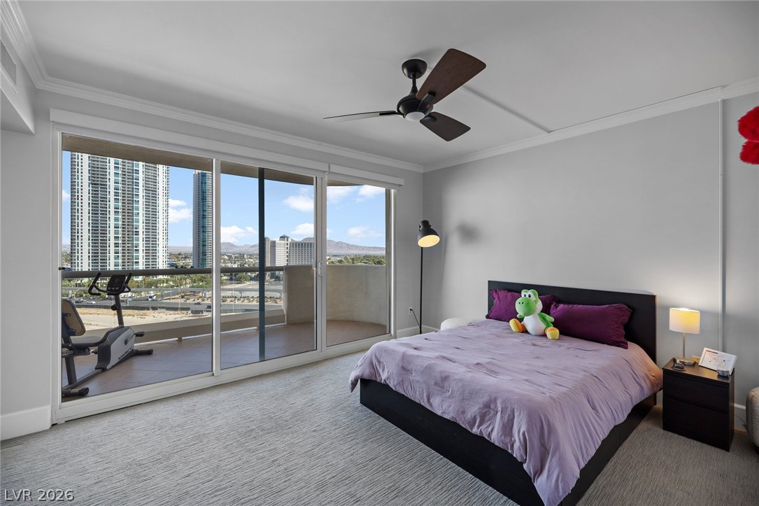 Photo 10 of 41, 2747 Paradise Road #1004