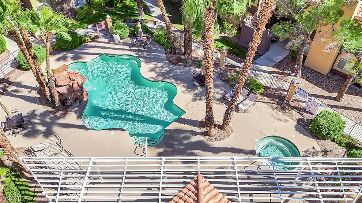 Photo 22 of 28, 7950 W Flamingo Road #1038