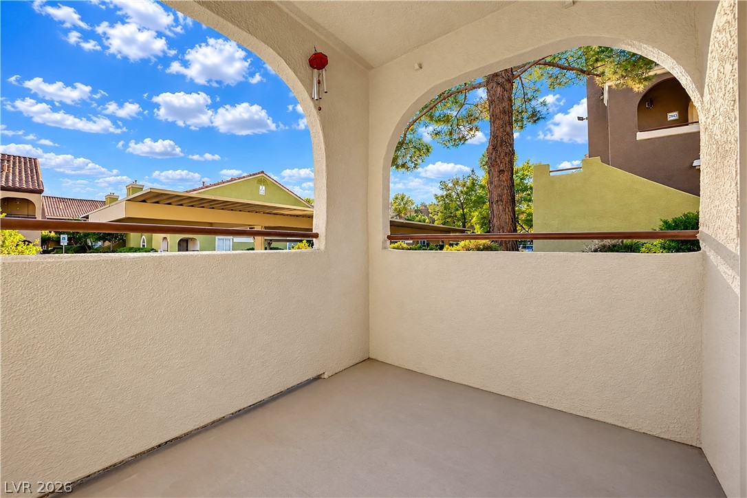 Photo 18 of 28, 7950 W Flamingo Road #1038