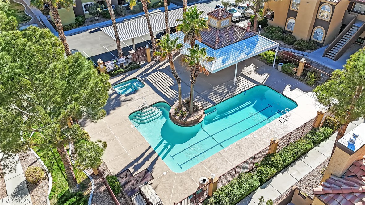 Photo 20 of 28, 7950 W Flamingo Road #1038