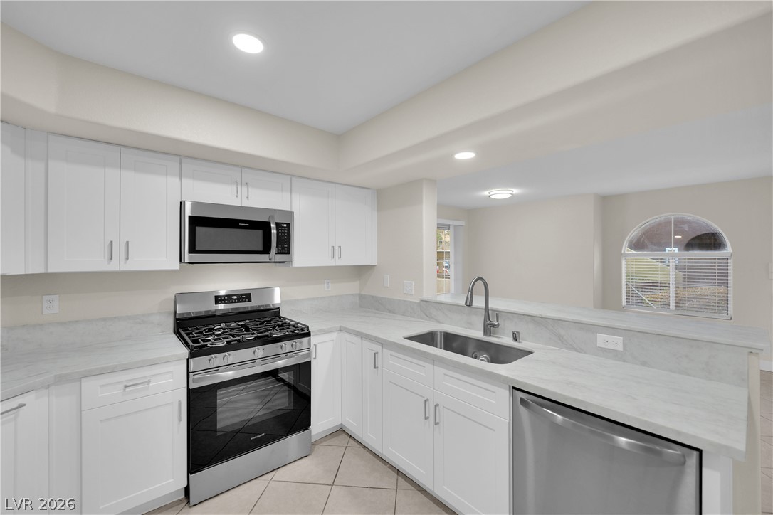 Photo 6 of 28, 7950 W Flamingo Road #1038