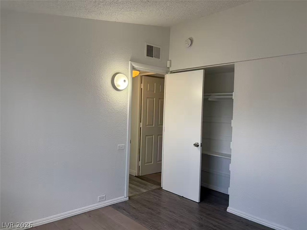 Photo 31 of 38, 5701 Evergreen Avenue