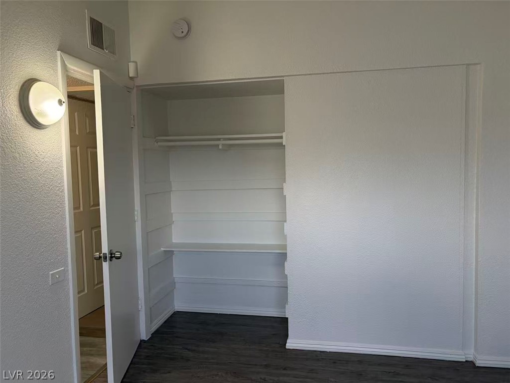 Photo 33 of 38, 5701 Evergreen Avenue