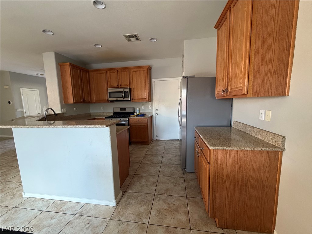 Photo 7 of 28, 4825 Bride Street