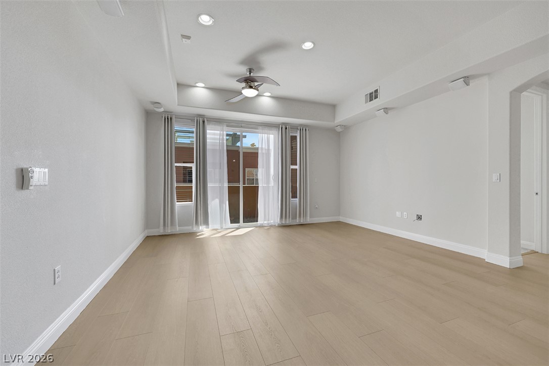 Photo 2 of 26 E Serene Avenue #402