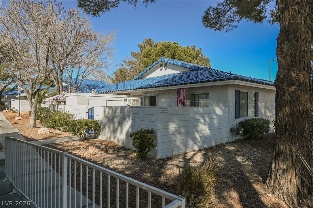 Photo 3 of 2141 Twickenham Place #C