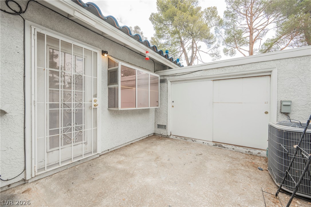 Photo 34 of 46, 2141 Twickenham Place #C