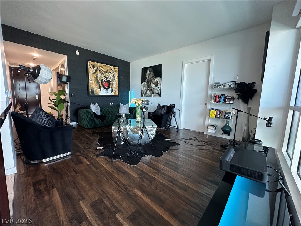 Photo 17 of 65, 4575 Dean Martin Drive #2907