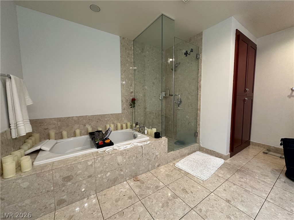 Photo 60 of 65, 4575 Dean Martin Drive #2907