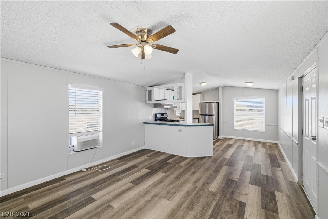 Photo 4 of 2390 N Lola Lane
