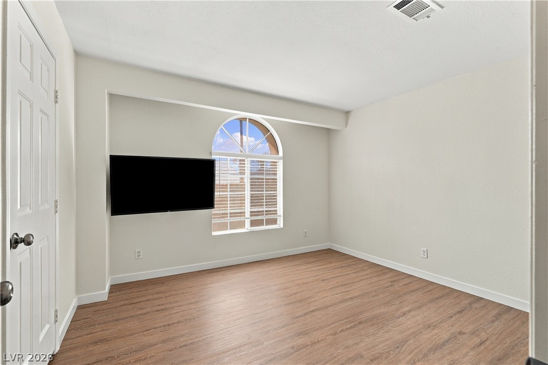 Photo 19 of 27, 690 Corte Madera Avenue