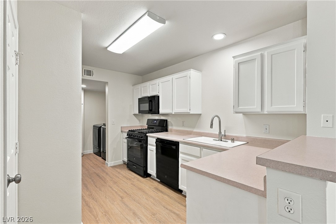 Photo 6 of 27, 690 Corte Madera Avenue