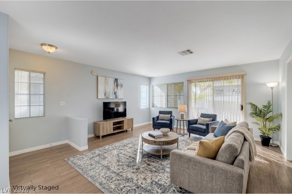 Photo 7 of 40, 3125 N Buffalo Drive #1145