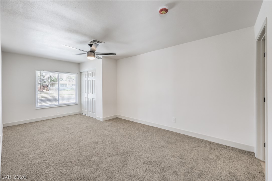 Photo 9 of 13, 906 Baker Avenue