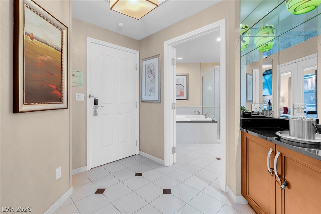 Photo 30 of 44, 145 E Harmon Avenue #2215