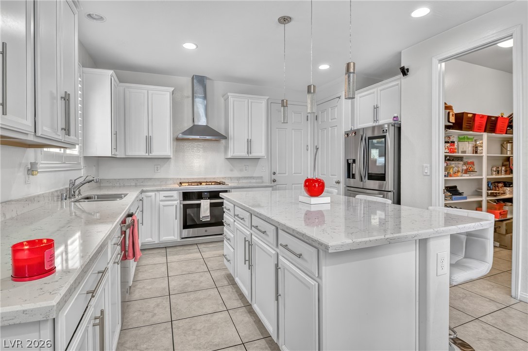 Photo 3 of 9186 Reinberg Street