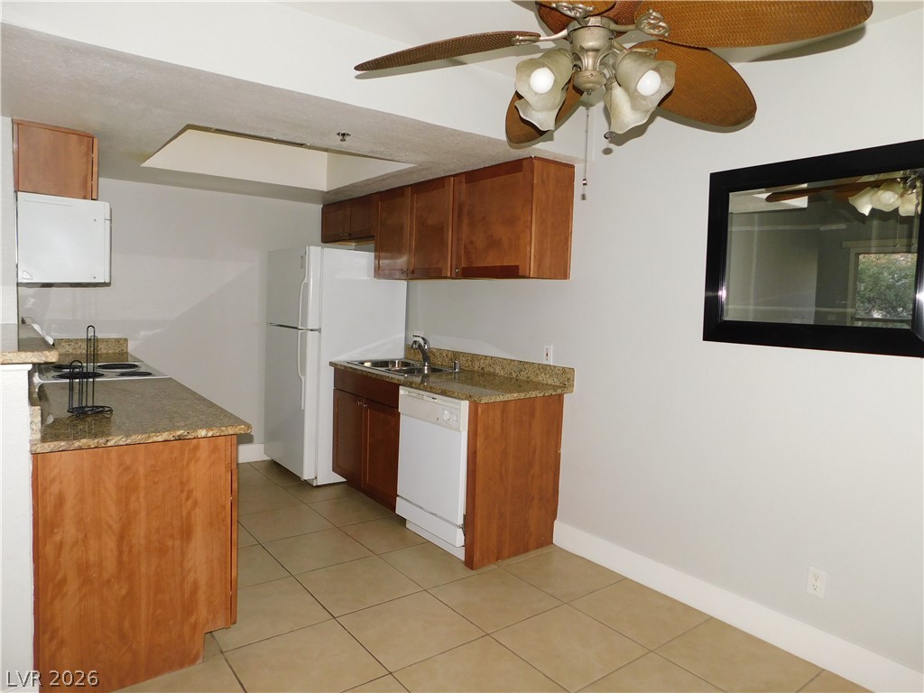 Photo 11 of 18, 4200 S Valley View Boulevard #3114