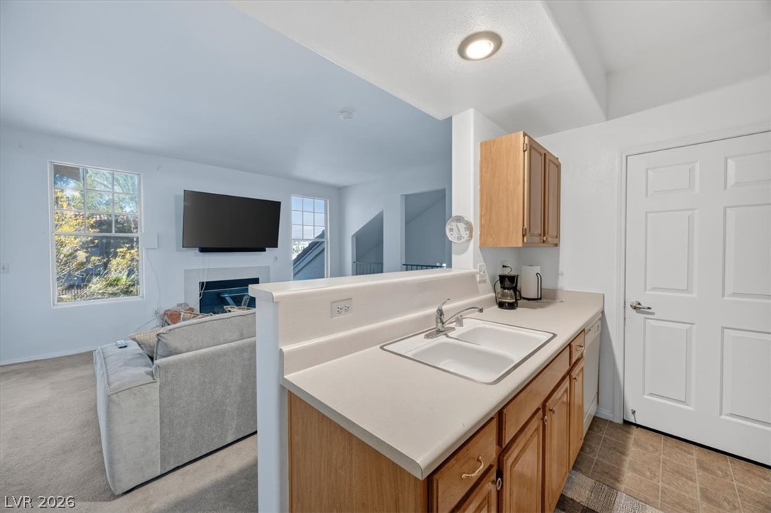 Photo 18 of 29, 8555 W Russell Road #2108