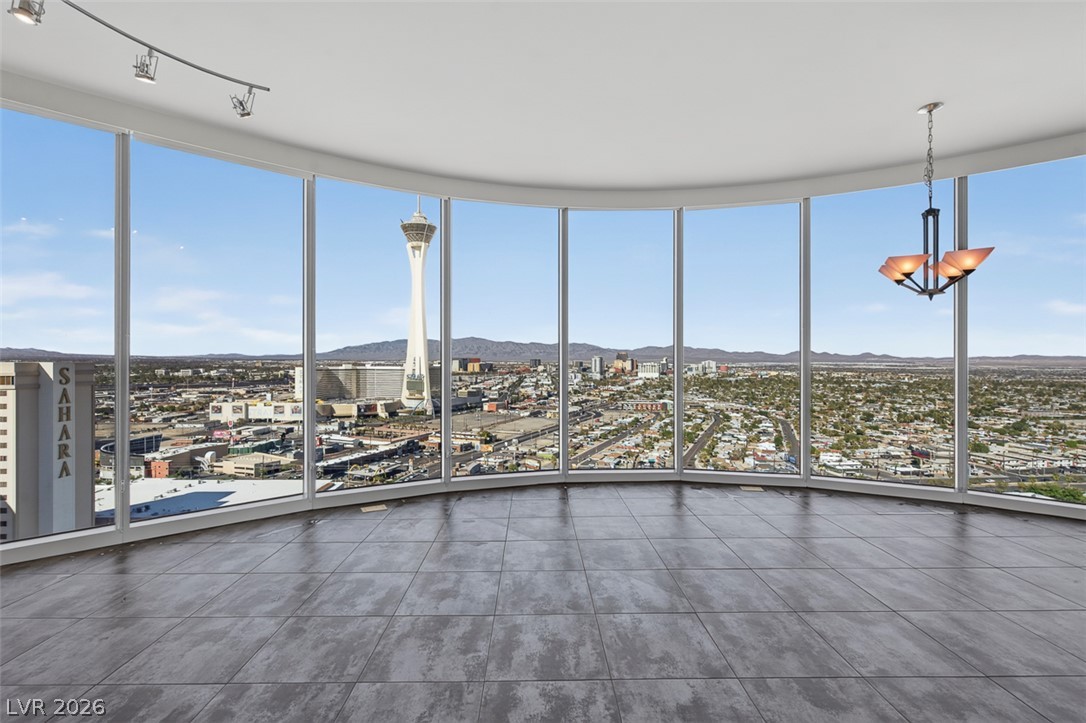 222 Karen Avenue #2608, Las Vegas
