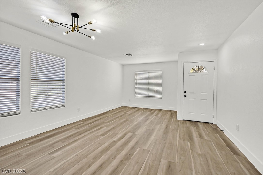 Photo 8 of 27, 11117 Romola Street