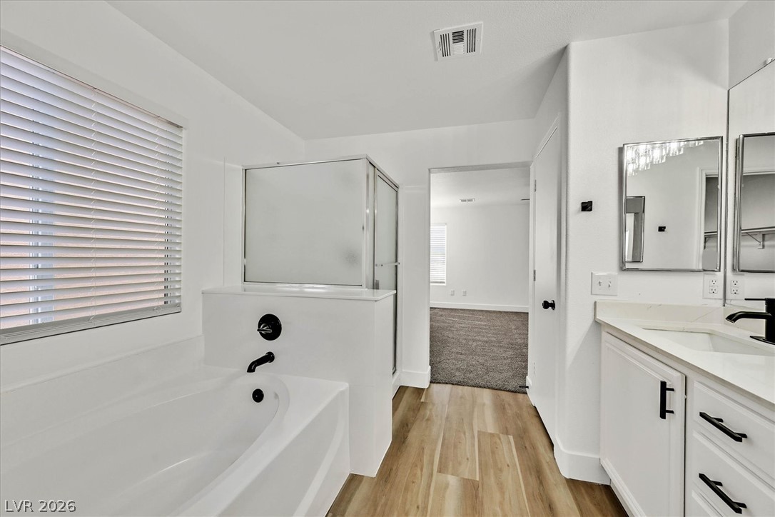 Photo 18 of 27, 11117 Romola Street