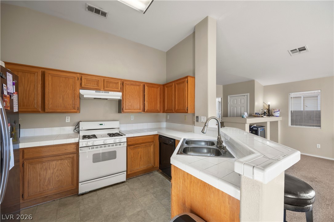 Photo 10 of 21, 9011 Edgeworth Place