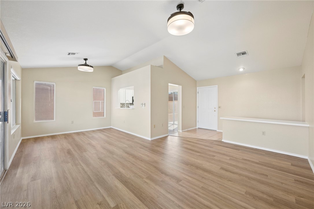 Photo 7 of 39, 8540 Willowrich Drive