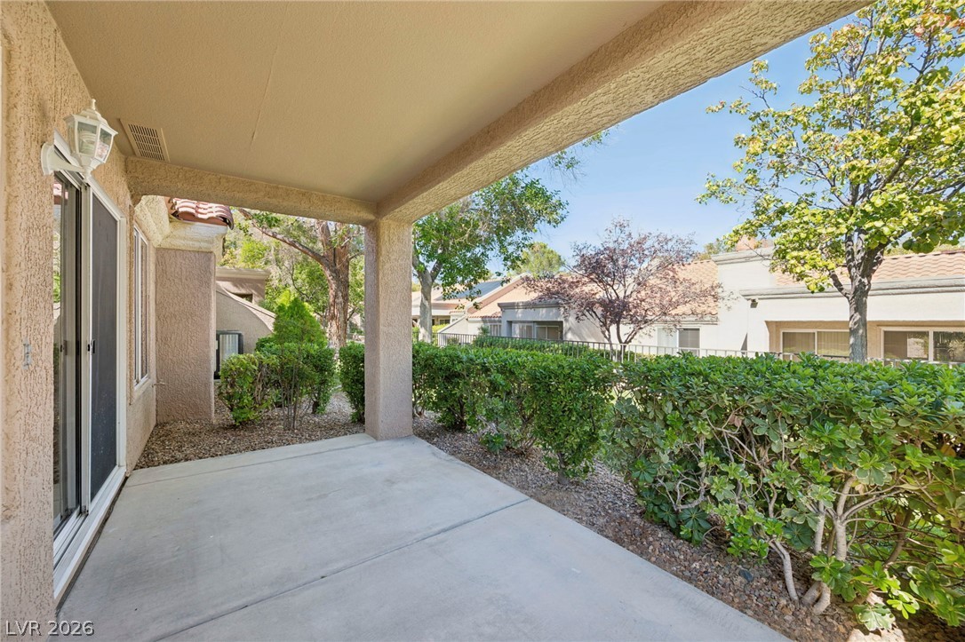 Photo 31 of 39, 8540 Willowrich Drive