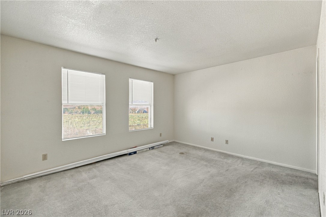 Photo 15 of 20, 2036 Mesquite Lane #203