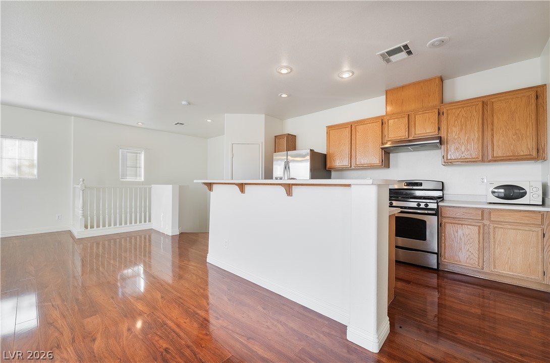 Photo 10 of 31, 6255 W Arby Avenue #202