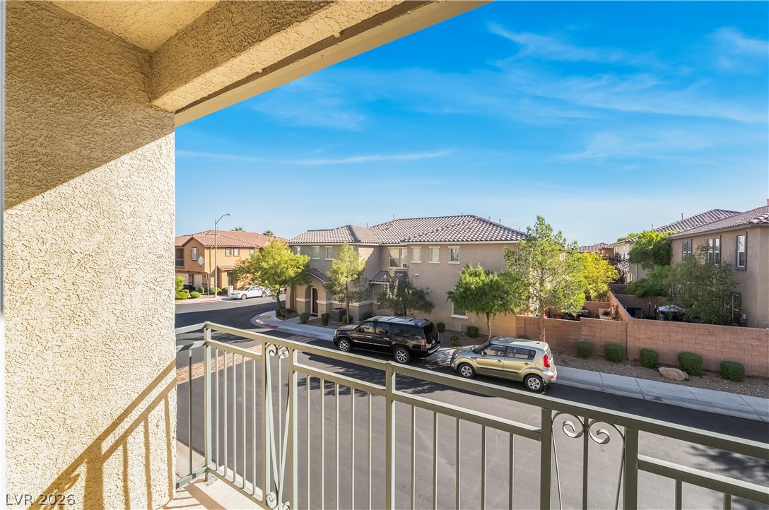 Photo 27 of 31, 6255 W Arby Avenue #202