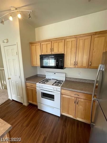 Photo 25 of 74, 6316 BEIGE BLUFF Street #201