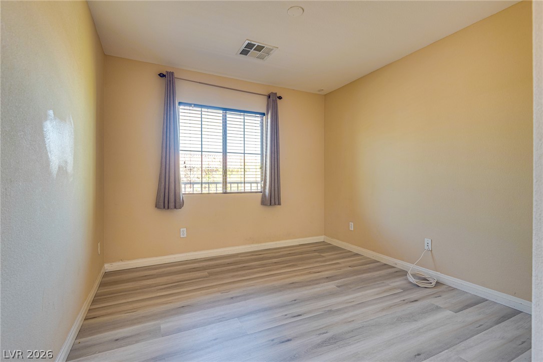 Photo 24 of 35, 5280 Judkins Drive