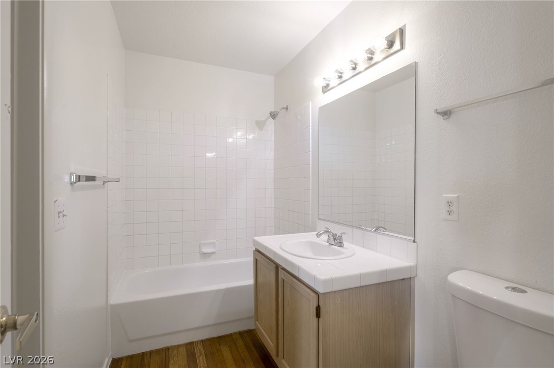Photo 13 of 16, 7950 W Flamingo Road #1019