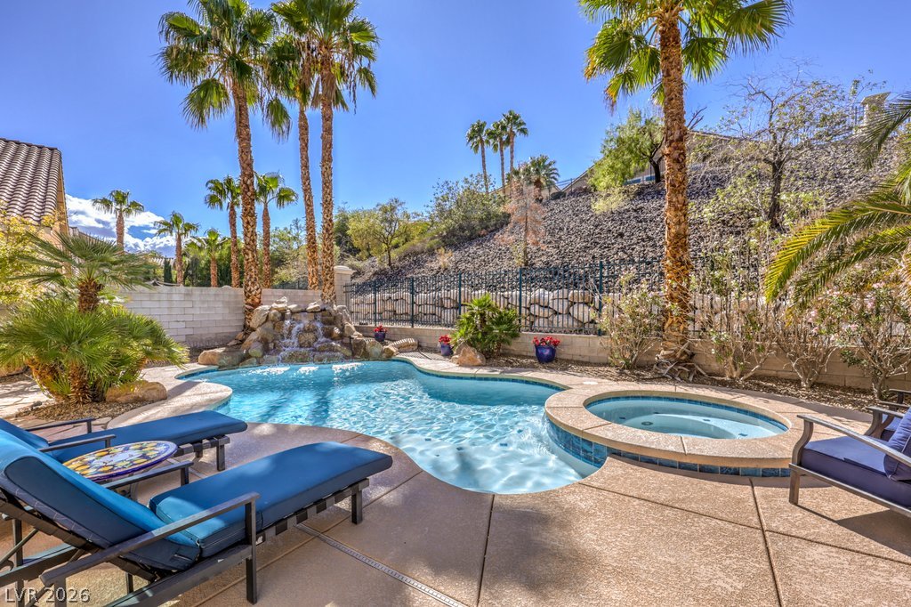 1529 Via Salaria Court, Henderson